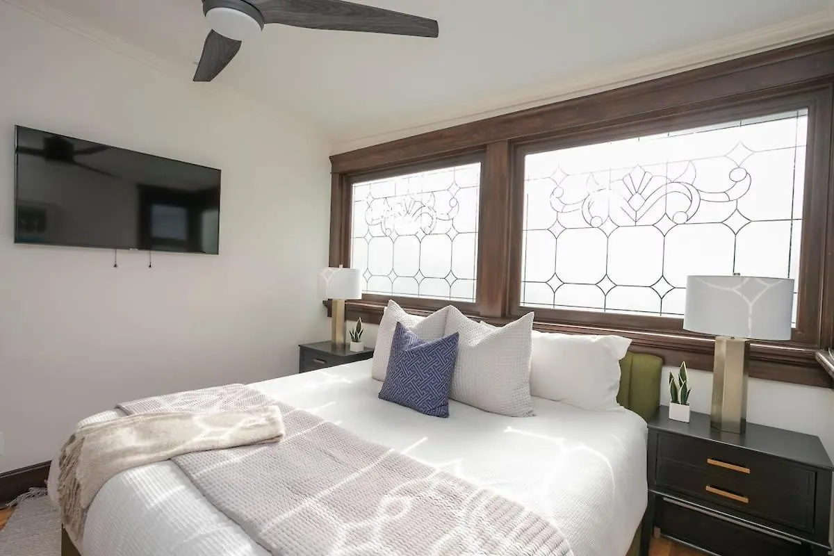 Holiday home Historic Jewel Walk To Eats & Shops Villa Nashville United States